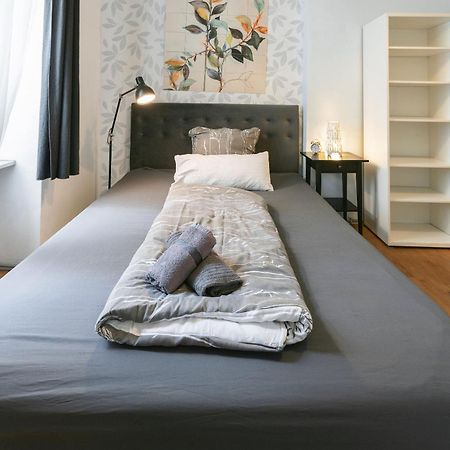 Blue Chili 30 - Industrial Chic Im Coolen Wedding - Bis 7 Personen Apartment Берлин Екстериор снимка