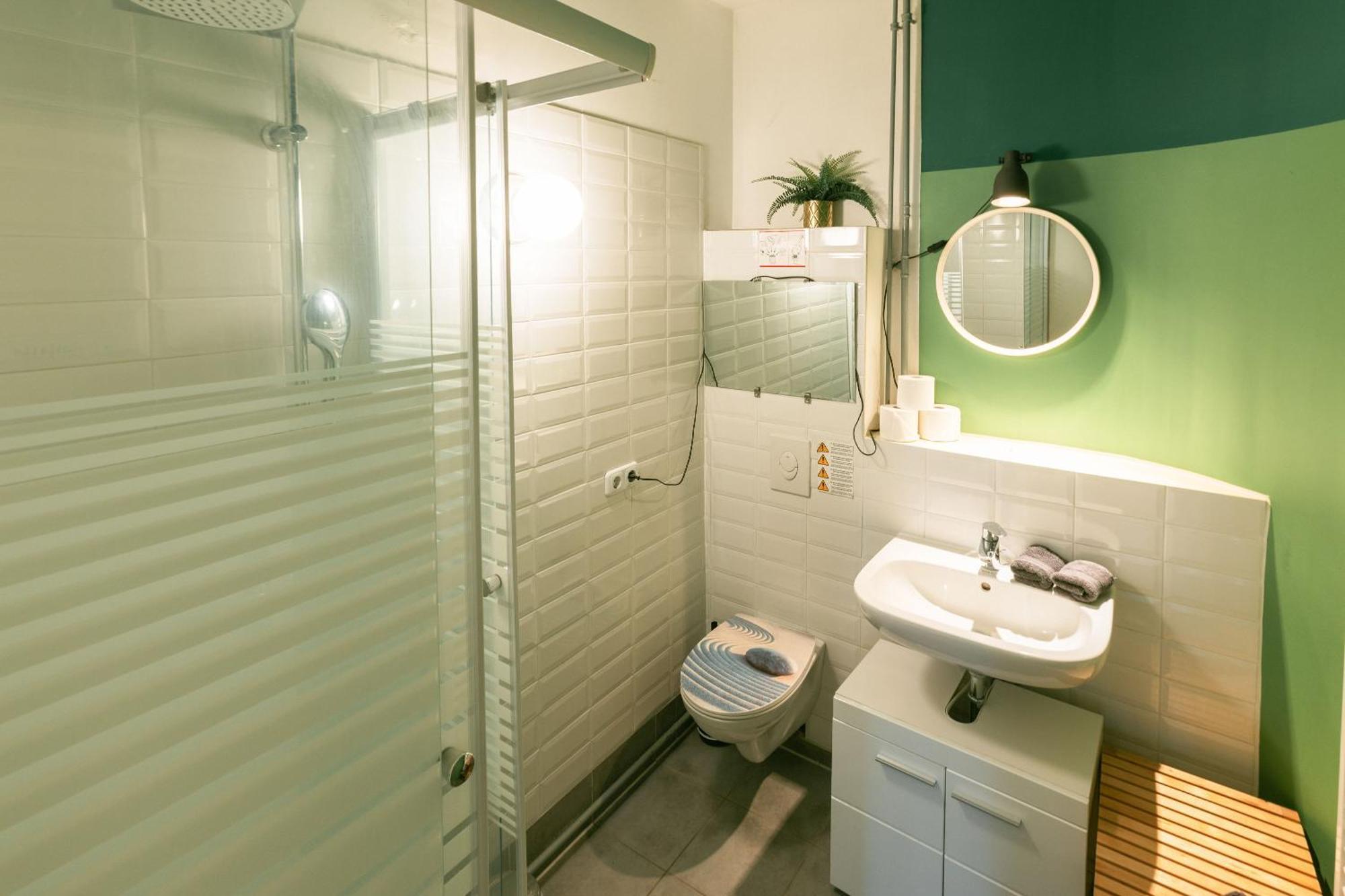 Blue Chili 30 - Industrial Chic Im Coolen Wedding - Bis 7 Personen Apartment Берлин Екстериор снимка